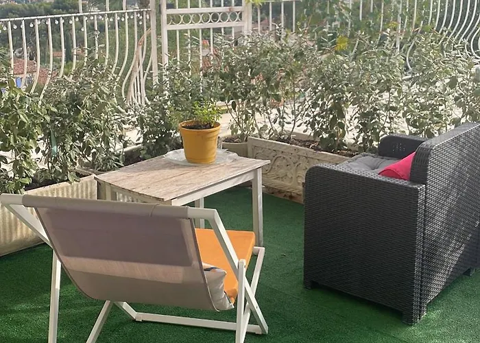 Sora דירה טולון